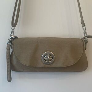 Baggallini taupe fabric envelope crossbody bag